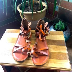 American Eagle brown Sandals